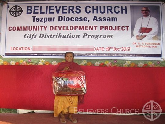 Poor Community Receives Roofing Sheets and Blankets from Tezpur Diocese