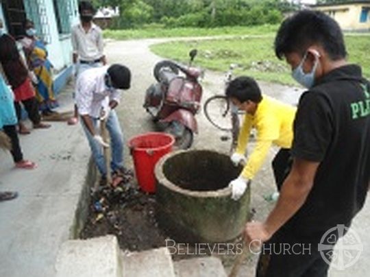 Minor Seminary Students Clean Hospital on Independence Day