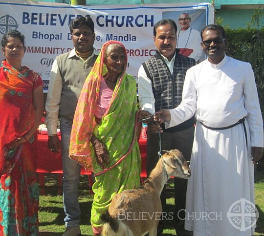 80 People Benefit from the Poverty Alleviation Programs in Bhopal Diocese