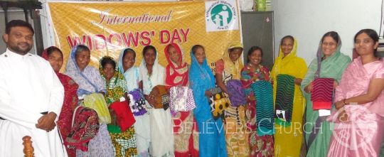 Diocese of Odisha Distribute Saris Among Widows on International Widows Day