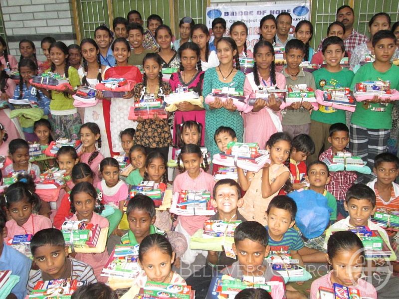 646 Children Receive School Supplies and Hygiene Kits in Himachal Pradesh