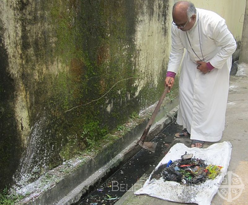 Bishop Dr. Juria Bardhan Inaugurates Social Work in Diocese of Kolkata