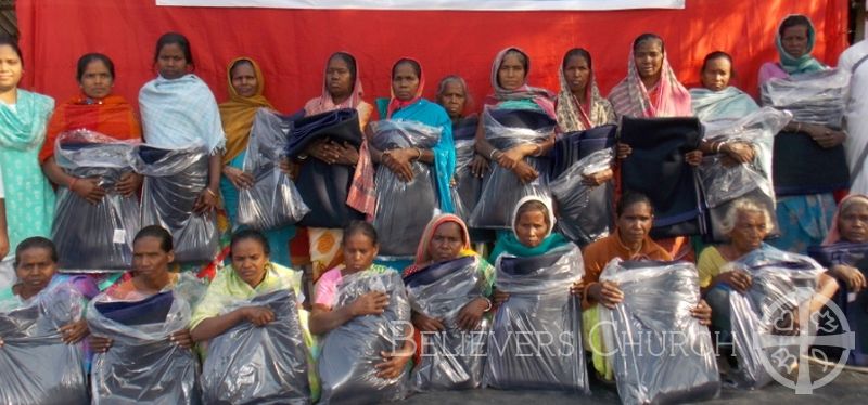 Diocese of Jasidih Distributes Free Blankets to Widow Care Residents