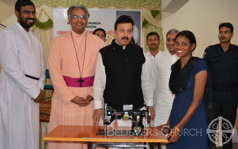Minister Inaugurates Income-Generating Gift Distribution Program in Diocese of Delhi
