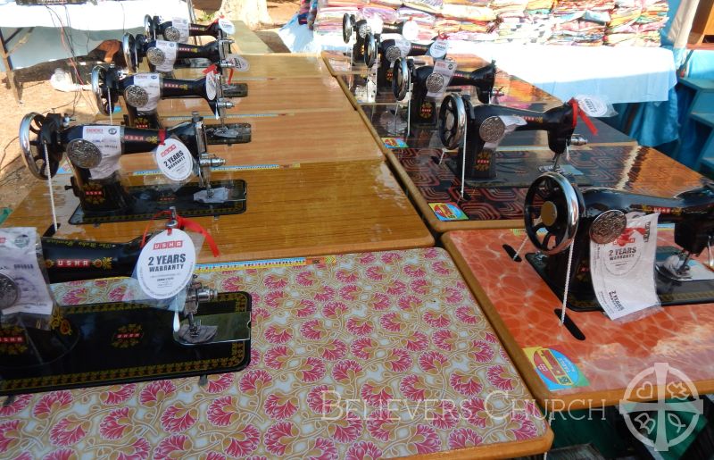 670 Widows Gifted With Income-Generating Tools and Sarees in Diocese of Ranchi