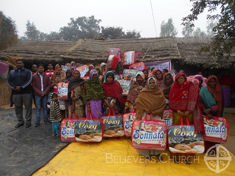 Over 40 Needy Families Receive Free Blankets in Diocese of Lucknow